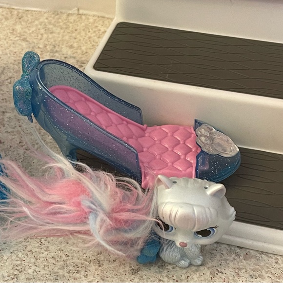 Cinderella Magic Clip Little Kingdom Palace Pets Lot - Picture 2 of 7